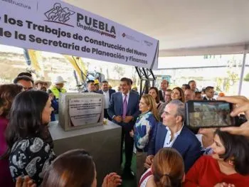 El gobernador Sergio Salomón colocó la “Primera Piedra” para la construcción de la nueva sede de la Secretaría de Planeación y Finanzas