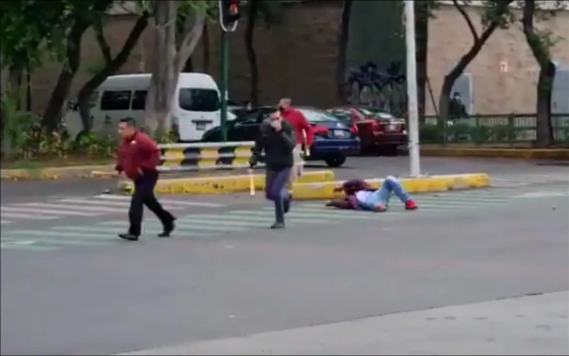 Enfrentamiento en sede del PRI; CEN acusa a Ulises Ruiz de generar violencia
