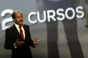 La universidad es el futuro de México: Alfonso Esparza