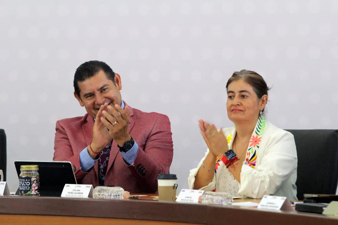Alejandro Armenta Celina Pena