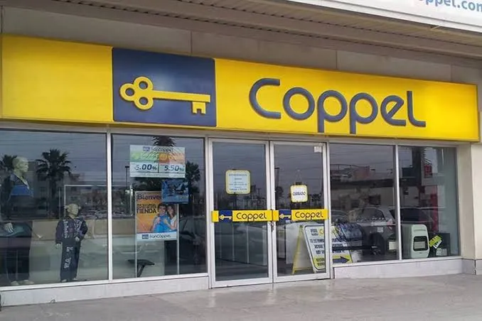 Asaltan Coppel del Parque y desconocidos del mercado Hidalgo defienden a delincuentes