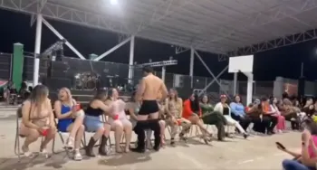¡Con strippers! Celebran el Día de las Madres en colegio católico de Hermosillo