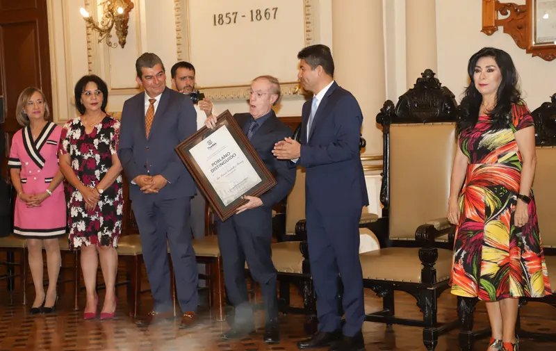 reconocen a José Ramón Fernández