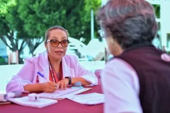 DIF Puebla capital llama a detectar oportunamente señales de Alzheimer