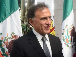 Primeros pagos a magisterio saldrían el 15 de diciembre: Yunes