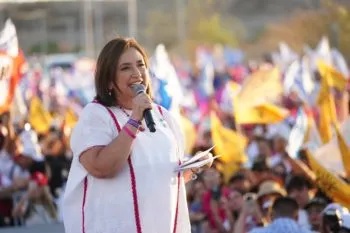 Xóchitl sale en defensa de Ceci Flores y acusa a López Obrador de victimizarse 