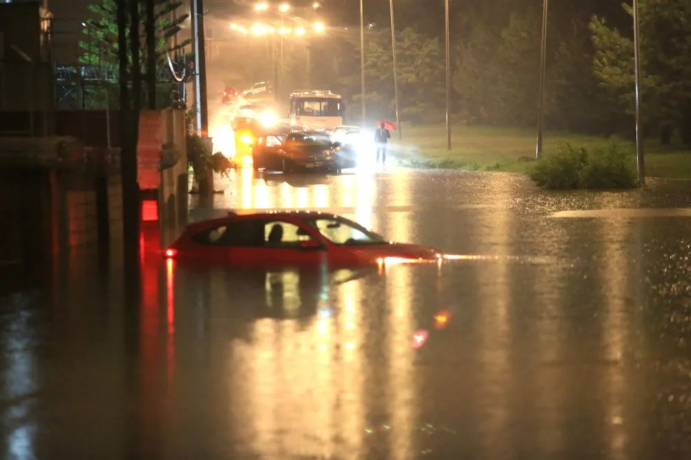 Lluvias causan inundaciones en diferentes puntos de Puebla capital