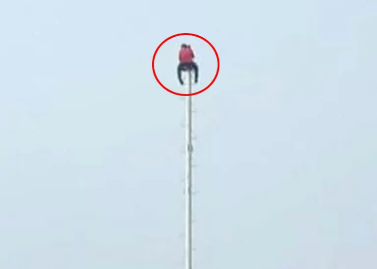 Fallece joven que subió a palo de voladores en el municipio de Ayotoxco