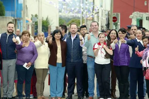 Luis Banck y familias de San Jerónimo Caleras supervisaron dos nuevas vialidades