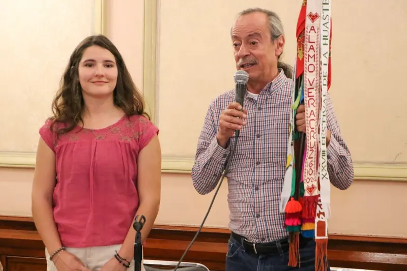 Graciela Moreno Niño, subsecretaria de Arte del estado de Veracruz, y Fritz Glockner Corte, secretario de Arte y Cultura de Puebla. Foto: Especial
