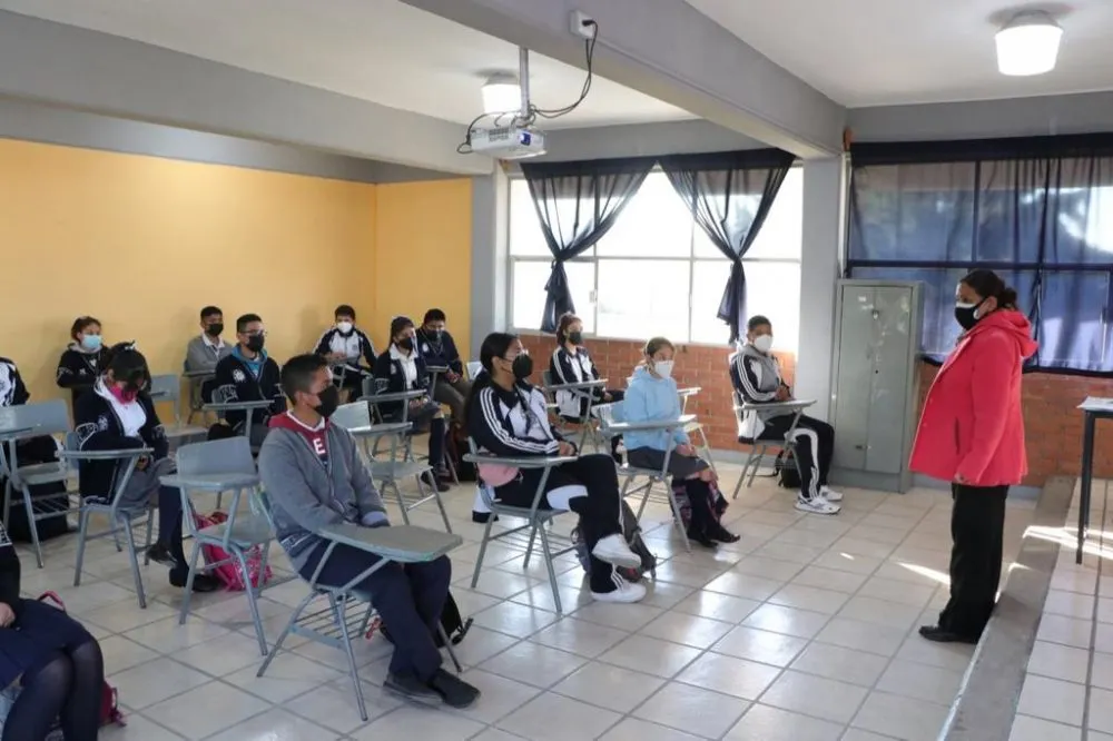 Emite SEP fechas de entrega de certificados, calificaciones e inicio del ciclo escolar