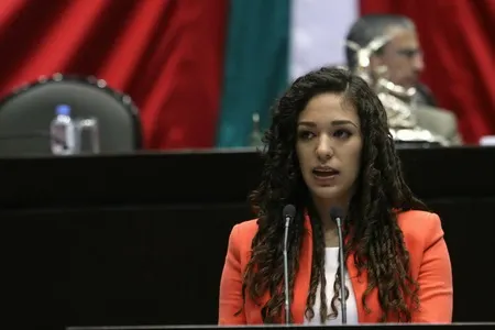 Condena Crystal Tovar asesinato de profesoras acontecido en Chihuahua