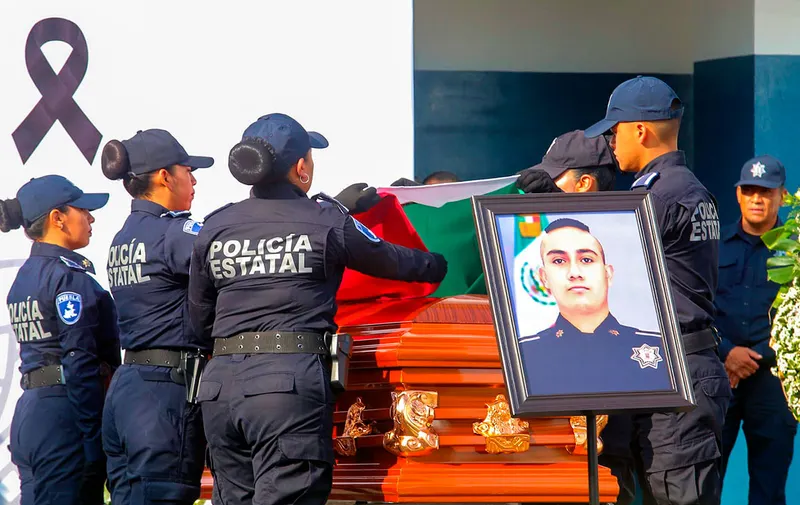 homenaje-policia-estatal-caido-xoxtla