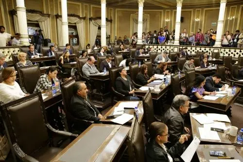 Congreso llamaría a comparecer al titular del IEE y el TEEP por irregularidades en recuento de votos