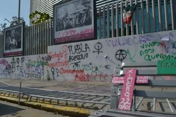 Empresarios reprueban destrozos en marchas del 8M