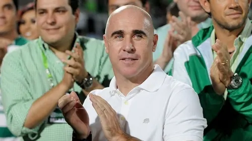 Lobos BUAP presenta al Pony Ruiz como su director técnico