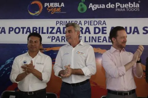 José Juan Espinosa utiliza tema del agua para promocionarse: Gali