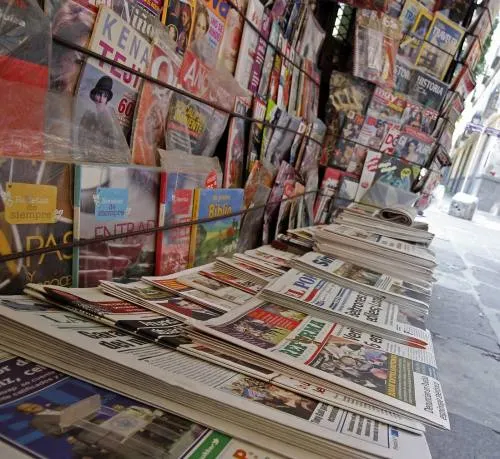Ayuntamiento mocho: declara la guerra a la venta de pornografía y cigarros sueltos en el CH