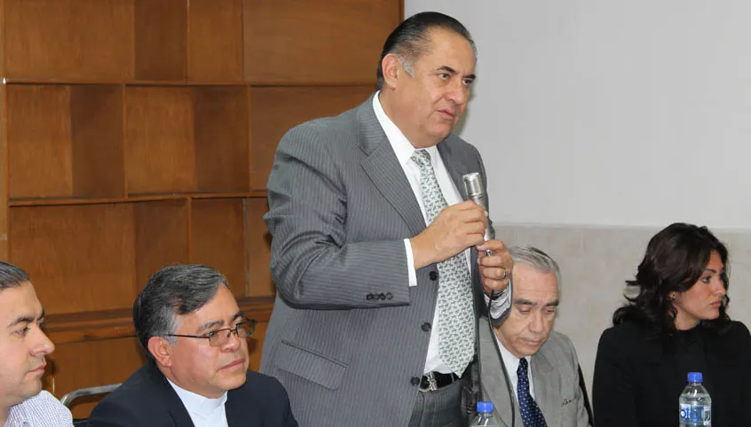 Sedeso e Inapam entregaron credenciales a personas de la Fundación Cáritas