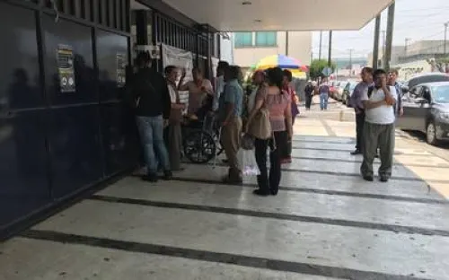 Secretaria de Bienestar Puebla y Conavi entregan apoyos a los afectados por sismo de 2017