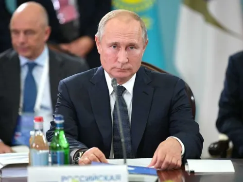 Putin defiende a Trump y tunde a demócratas