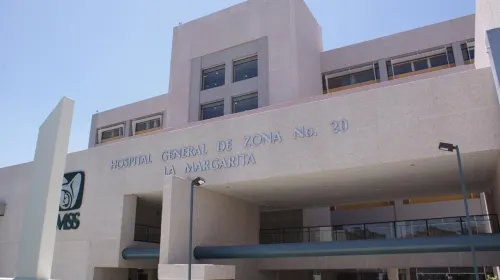 Reo se suicida en baños del Hospital IMSS de La Margarita