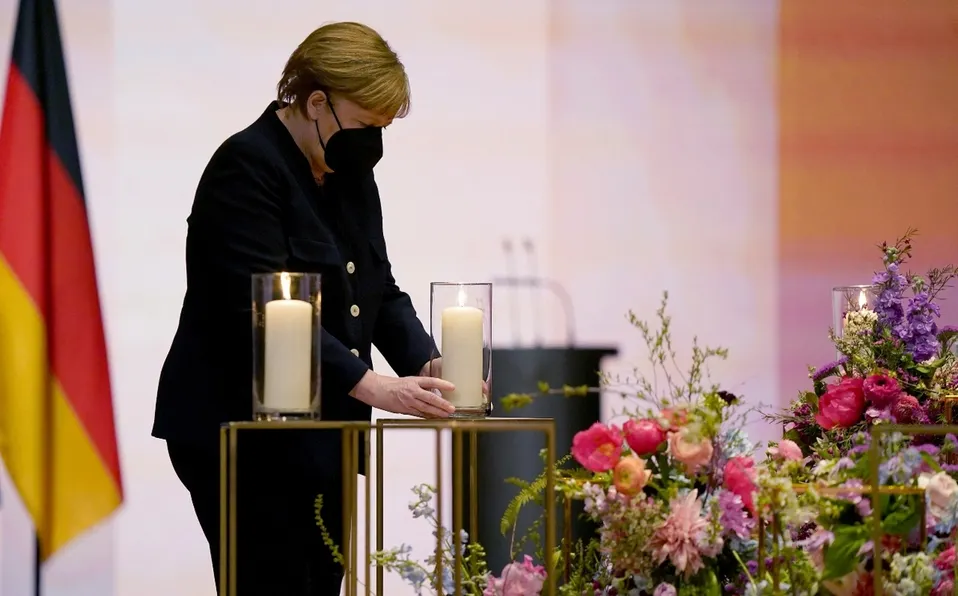 Alemania rinde homenaje a muertos por Covid-19