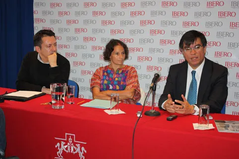 Seguridad, pobreza y educación, deudas de FCH: Ibero