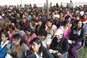 Reinicia entrega de televisores en Puebla