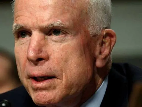 Diagnostican a John McCain con cáncer cerebral