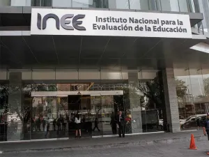 Ahora otro frente: INEE contra SEP; organismo evaluador acusa invasión