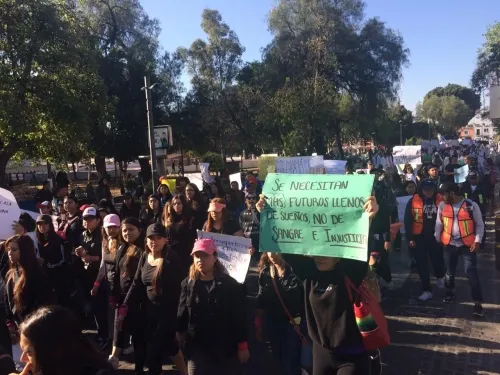Fue la marcha en Puebla más plural, más numerosa y la primera en ser atendida por un Gobernador