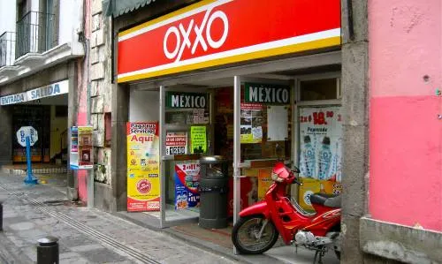Normatividad de Ayuntamiento clausura 24 Oxxos