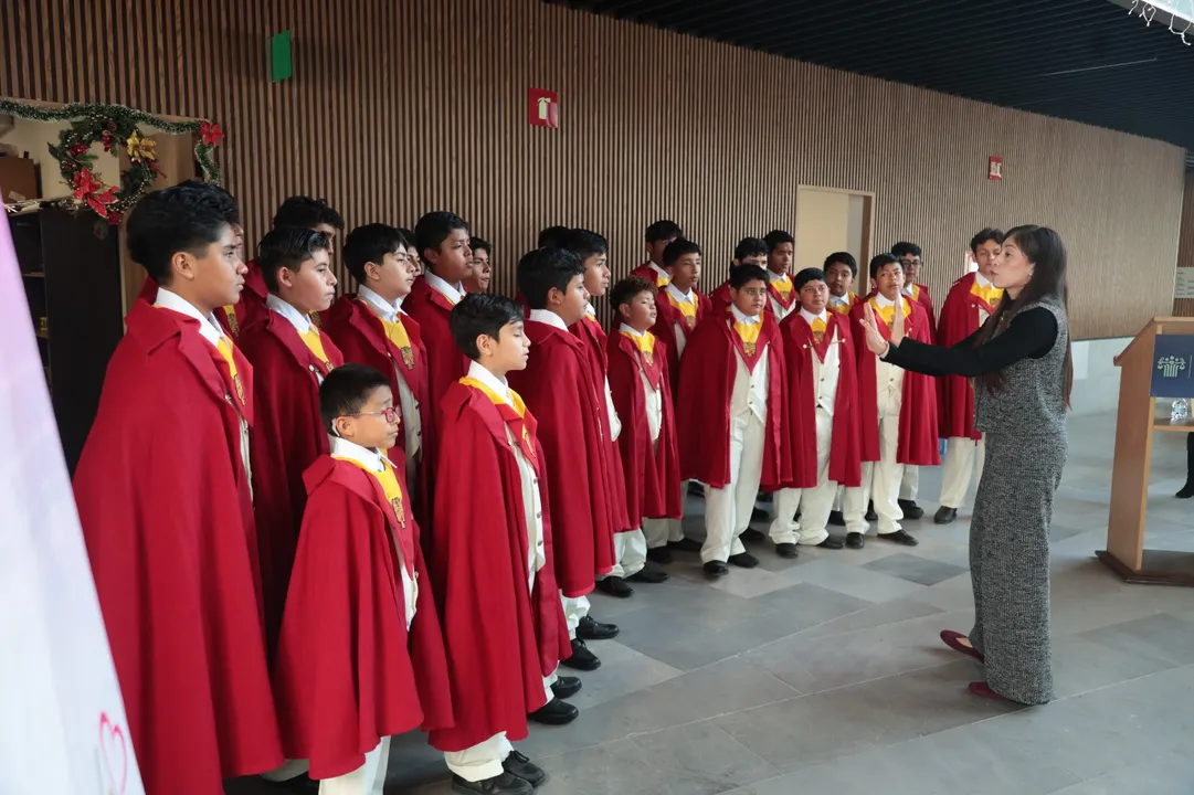 Se presenta Coro Navideño en el Congreso de Puebla