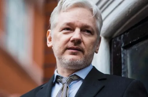 Fiscalía sueca solicita arresto de Assange por presunta violación