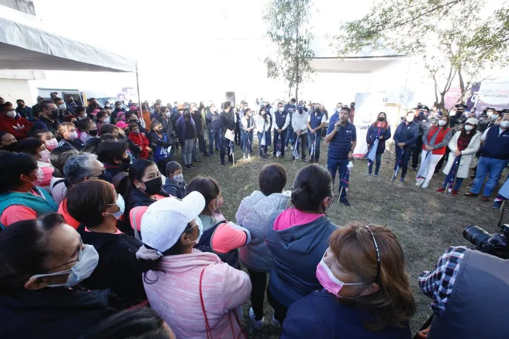 Encabeza Eduardo Rivera jornada integral de atención en San Manuel