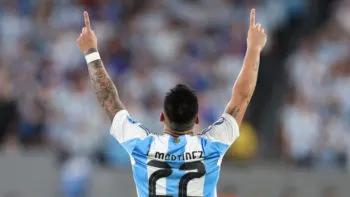 Argentina derrota a Chile y clasifica a los cuartos de final de la Copa América