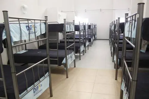 Para evitar decesos, SMDIF redobla esfuerzos e invita a indigentes al Dormitorio Municipal