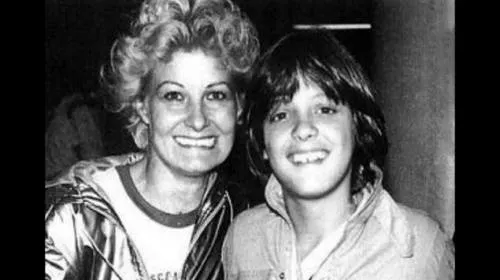 La verdadera canción que Luis Miguel dedicó a su mamá (VIDEO)