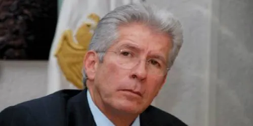 Ruiz Esparza no asume su responsabilidad por socavón: Graco