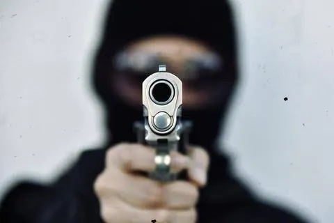 Lo acribillan frente a su casa en Atlixco