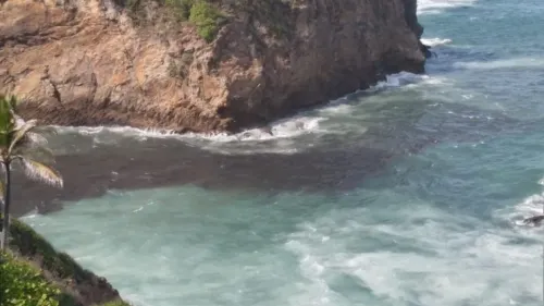 Captan segundo derrame de aguas negras en playas de Acapulco
