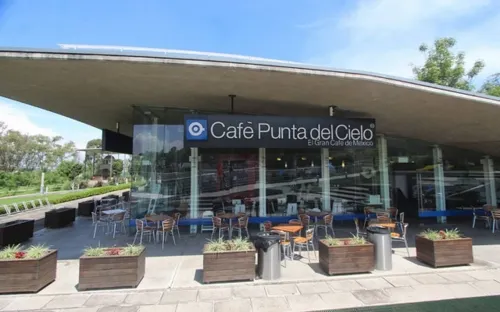 Gobierno retira concesiones de cafeterías en los parques de Puebla