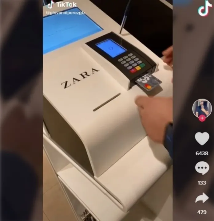 Zara implementa cajas de autocobro en sus tiendas de México