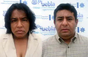 Elementos de la policía municipal aseguran a dos sujetos por el probable delito de falsificación