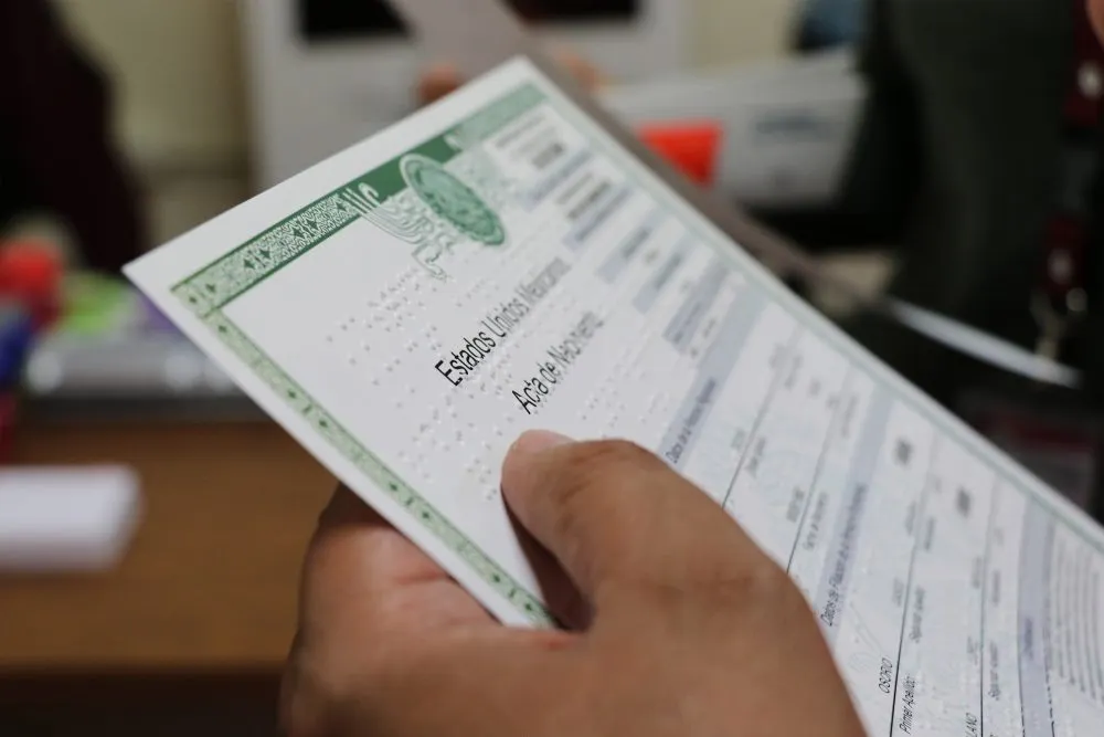 Con actas en Braille, SEDIF consolida inclusión de personas con discapacidad visual