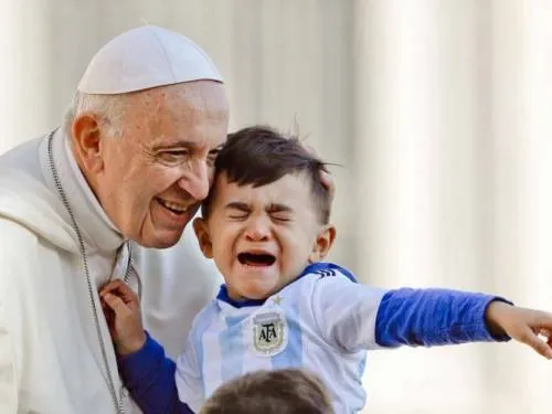 La pederastia es como los sacrificios humanos con niños: Papa