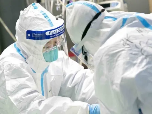 Ya son casi mil 300 infectados por coronavirus en China
