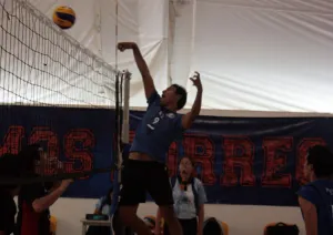 Borregos, dominantes en voleibol