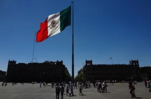 México de los lugares más seguros para invertir, asegura Larry Fink